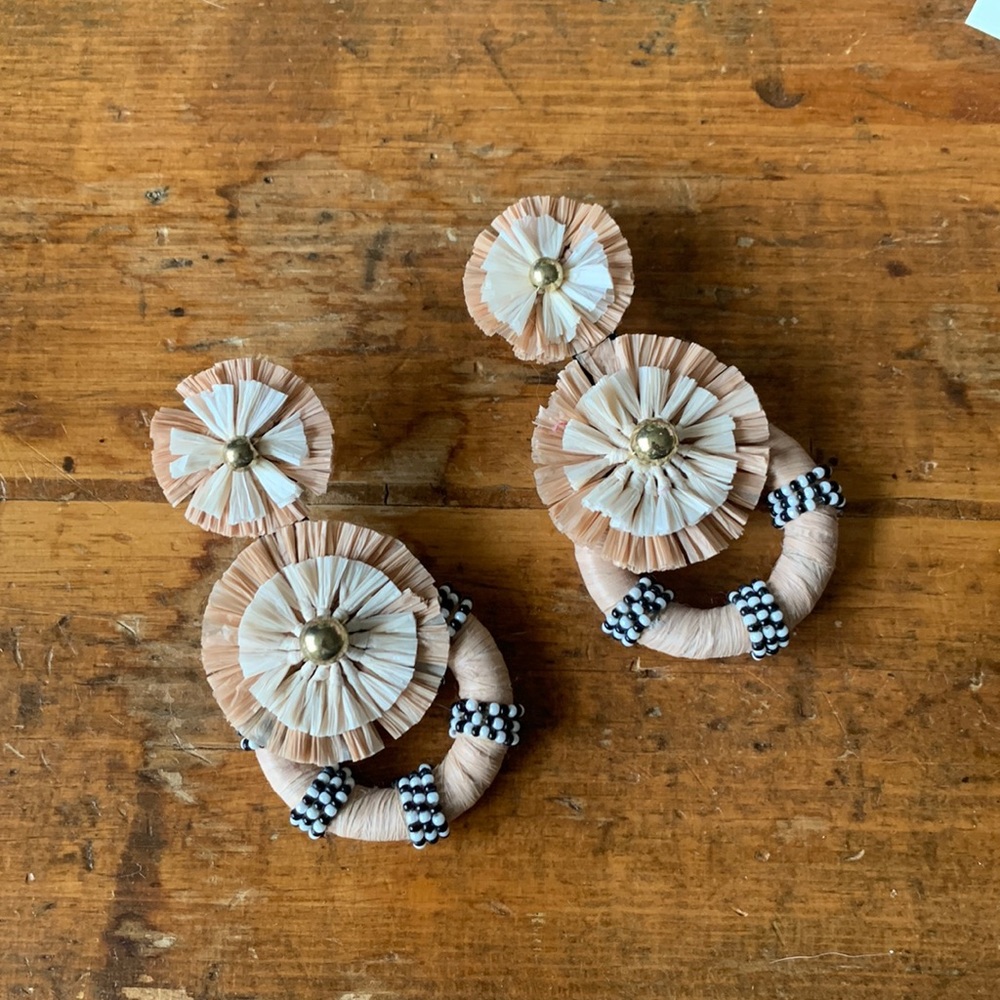 Anthropologie Raffia Sunburst Earrings in pink